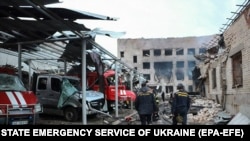 Через ранковий ракетний удар РФ були пошкоджені інфраструктурний об’єкт і підприємство, постраждали двоє людей. Фото ілюстративне 