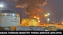 Пожар на нефтебазе в Крыму, архивное фото