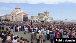 Nagorno-Karabakh - Thousands of people rally in Stepanakert, July 14, 2023.