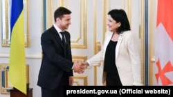 Владимир Зеленский и Саломе Зурабишвили (архивная фотография)