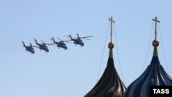 Росія проводить парад на 9 травня щороку