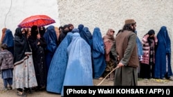 طالب عسکر او افغان ښځې