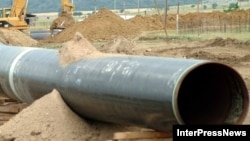 По мере роста внутриполитической активности вопрос нефтепровода Баку-Супса решили актуализировать. Звучат заявления, дескать, а почему нам не платят за транзит углеводородов, как прочим суверенным государствам-транзитерам?