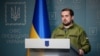 «Влучання у житловий будинок. Є руйнування. Під завалами можуть бути люди. На місці працюють екстрені служби», – повідомив Кирило Тимошенко