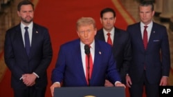 АКШнын президенти Дональд Трамп аскердик учактар 2025-жылдын 21-июнунда Ирандагы өзөктүк объектилерге сокку ургандан кийин Ак үйдөн элге кайрылуу жасады.