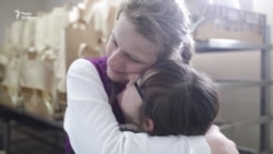«Я хочу працювати». Для «сонячних дітей» відкрили пекарню (відео)