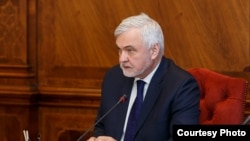 Владимир Уйба, Коми, глава