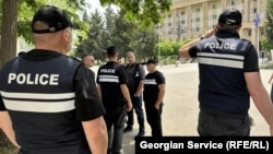 მიგრაციის დეპარტამენტის თანამშრომლებს შეეძლებათ ისიც, რომ ჯერ კერძო საკუთრებაში შევიდნენ და შემდეგ მიმართონ სასამართლოს.