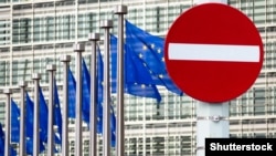 Ситуація пов’язана із закликами обмежити російським громадянам видачу шенгенських віз і «негативним інформаційним фоном»
