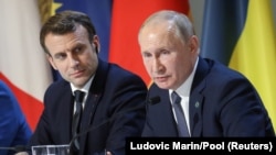 Орусиянын президенти Владимир Путин жана Франциянын президенти Эммануэл Макрон. 9-декабрь, 2019-жыл. Париж.