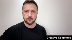 «Україна обов’язково скоординує такі свої санкції із санкціями партнерів, зокрема в тому, що стосується авіаінфраструктури Росії», – сказав Зеленський