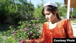 Раджабби Хуршед накануне свадьбы (фото из семейного альбома)