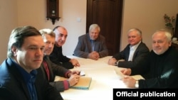 Հայաստանի և Ադրբեջանի ԱԳ նախարարները, ԵԱՀԿ Մինսկի խմբի համանախագահները և ԵԱՀԿ գործող նախագահի անձնական ներկայացուցիչը Կրակովի հանդիպման ժամանակ, 18-ը հունվարի, 2018թ․