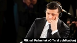 Рейтинг Зеленського падає