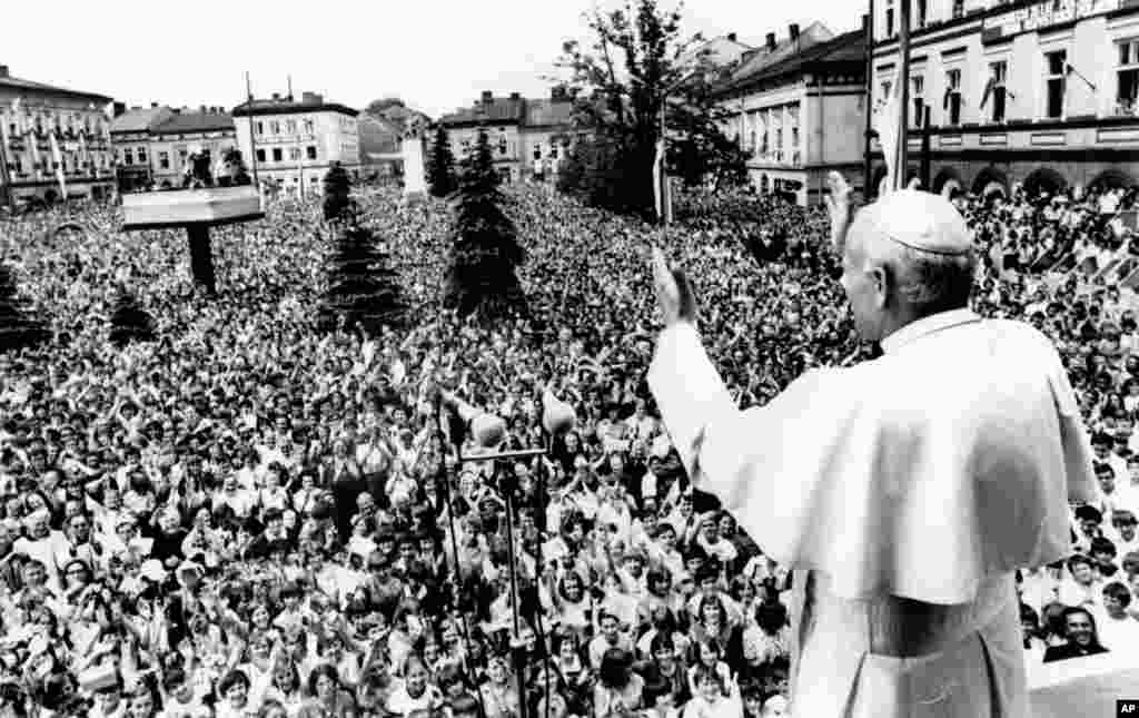 June 1979: Pope John Paul II tours his native Poland, drawing the biggest crowds in the country’s history. He avoids directly criticizing the country’s communist rulers, but his carefully worded speeches on the "inalienable" rights of people help reawaken the spirit of resistance in Poland. Months later, Solidarity, a trade union with strongly anti-Soviet leadership, is founded in Gdansk and within a year has nearly 10 million members. 
