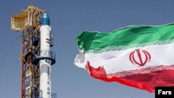 مقام های جمهوری اسلامی در باره علت عدم پرتاب ماهواره ايرانی با موشک «سفير اميد» در روز يکشنبه اظهار نظری نکرده اند.(عکس: فارس)