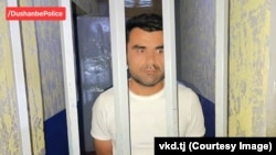 Аҳлиддин Одинаев.