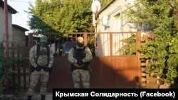 Російські силовики біля будинку Айдера Кадирова, 31 серпня 2020 року