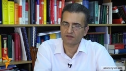 Ադրբեջանին են անցնում Հայաստանի դե յուրե տարածքները. սահմանադրագետ