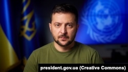 Президент також додав, що провів сьогодні чергове засідання Ставки, на якому розглядали оперативну ситуацію на передовій