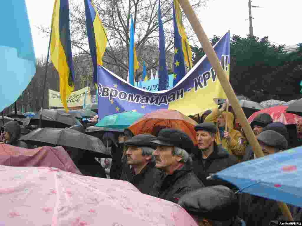 Акмәчәттә кырымтатар&nbsp;Мәҗлесе оештырган митинг